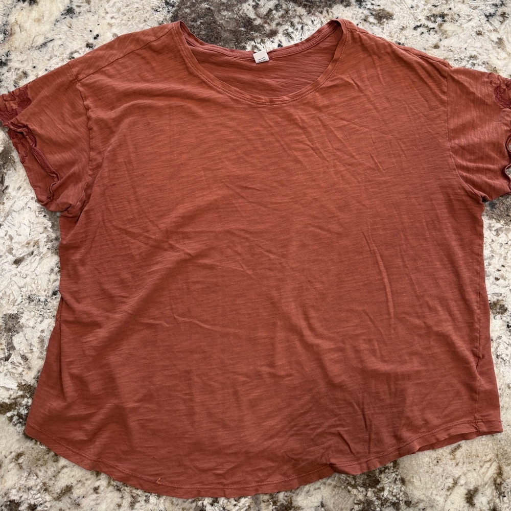 Old Navy Terracotta Short Sleeve Tee